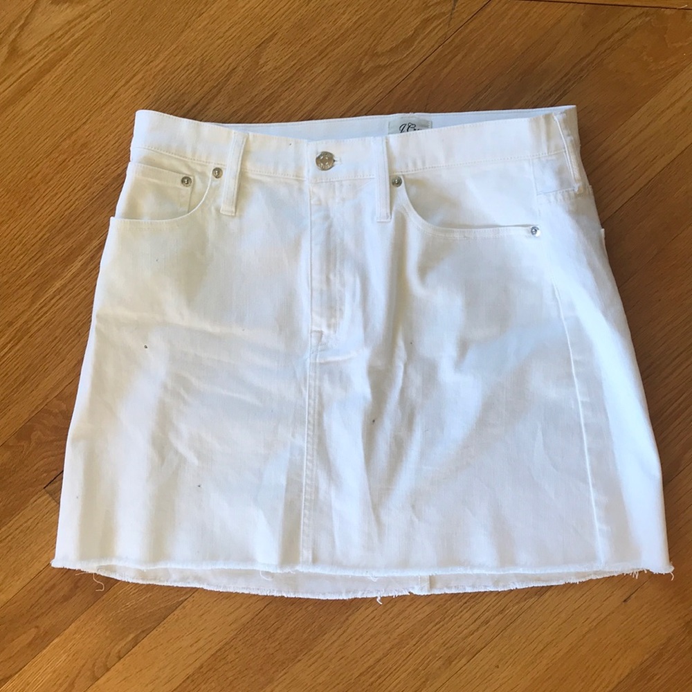 ✨Like New✨ J Crew White Jean Skirt Sz 31!!